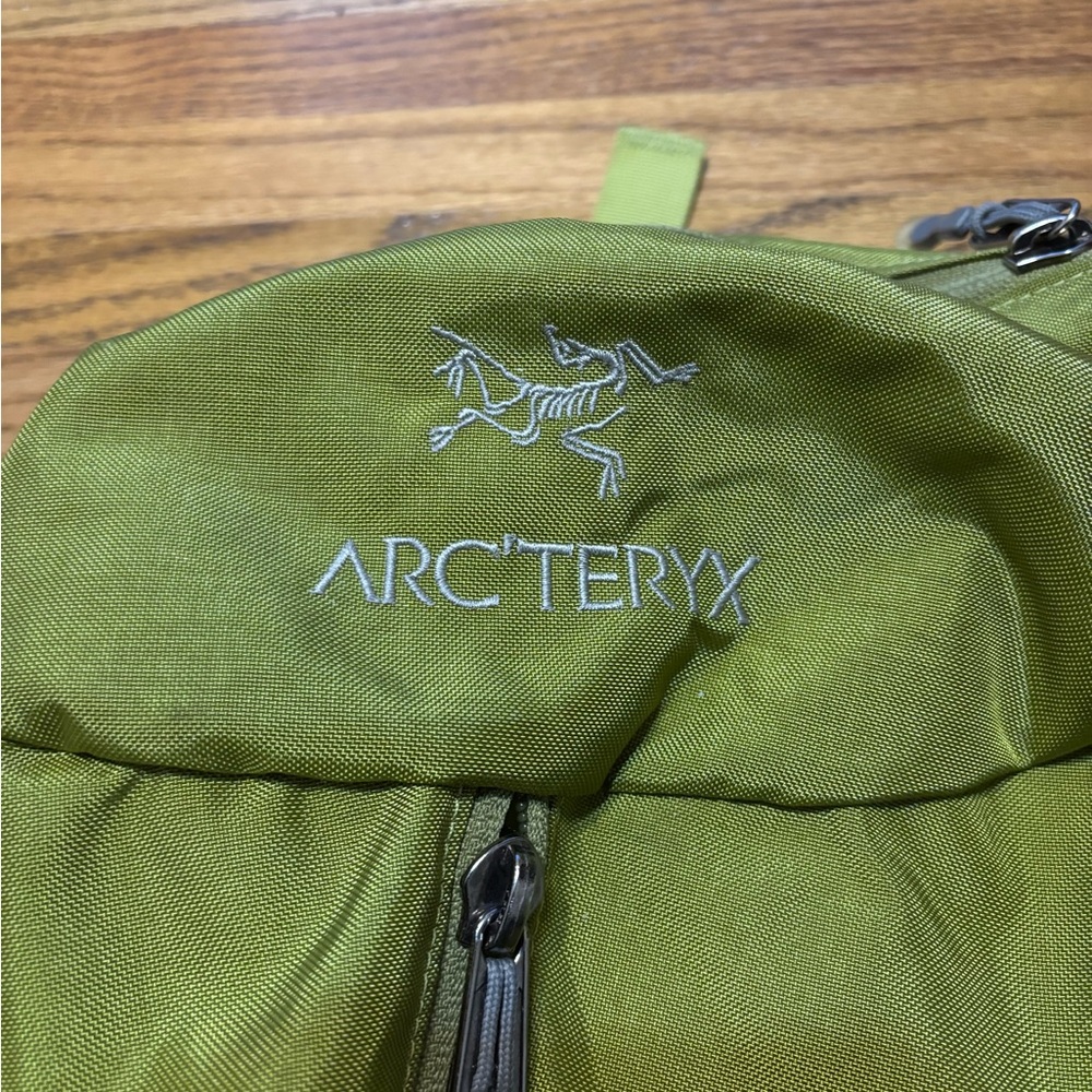 Arcteryx Miura 20 Hiking Camping Green Backpack - Picture 4 of 9